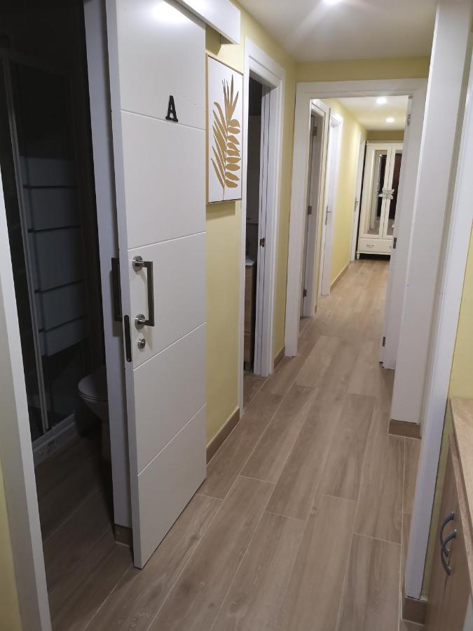 Hostal Mari En La Laguna, Alquiler Habitacion Privada En Hostal, 6 Habitaciones Cerca De La Universidad Y Aeropuerto Norte, 3 Banos Compartidos لا لاغونا المظهر الخارجي الصورة