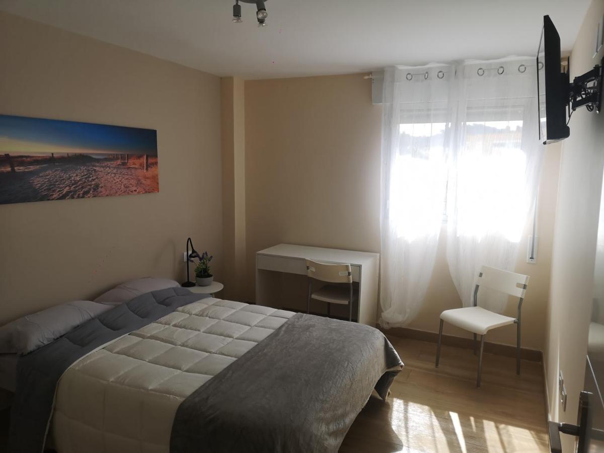 Hostal Mari En La Laguna, Alquiler Habitacion Privada En Hostal, 6 Habitaciones Cerca De La Universidad Y Aeropuerto Norte, 3 Banos Compartidos لا لاغونا المظهر الخارجي الصورة